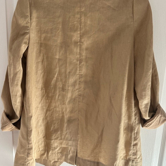 Blazer - Picture 4 of 5